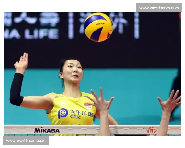 中国女排强势回归！焦点战直播，朱婷能否再创辉煌